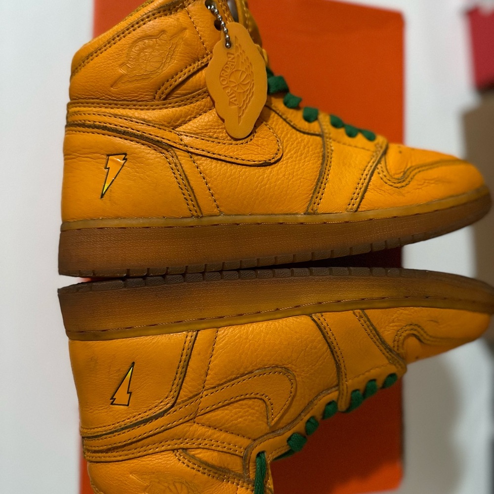 Jordan 1 Retro High
Gatorade Orange Peel (GS)